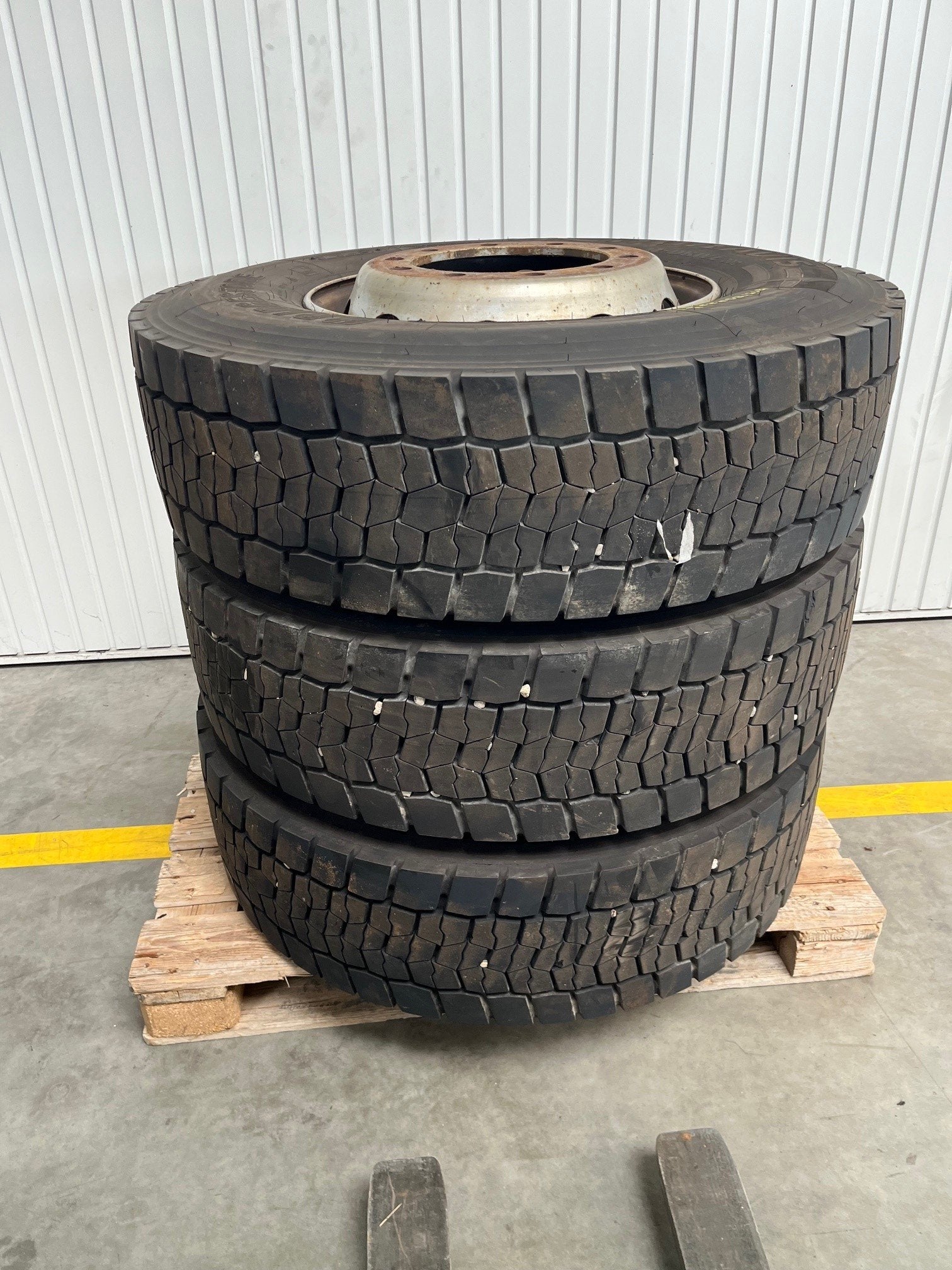 Diversen Bridgestone 315/80R22,5, Utilisé, Autres marques, Autres pièces automobiles