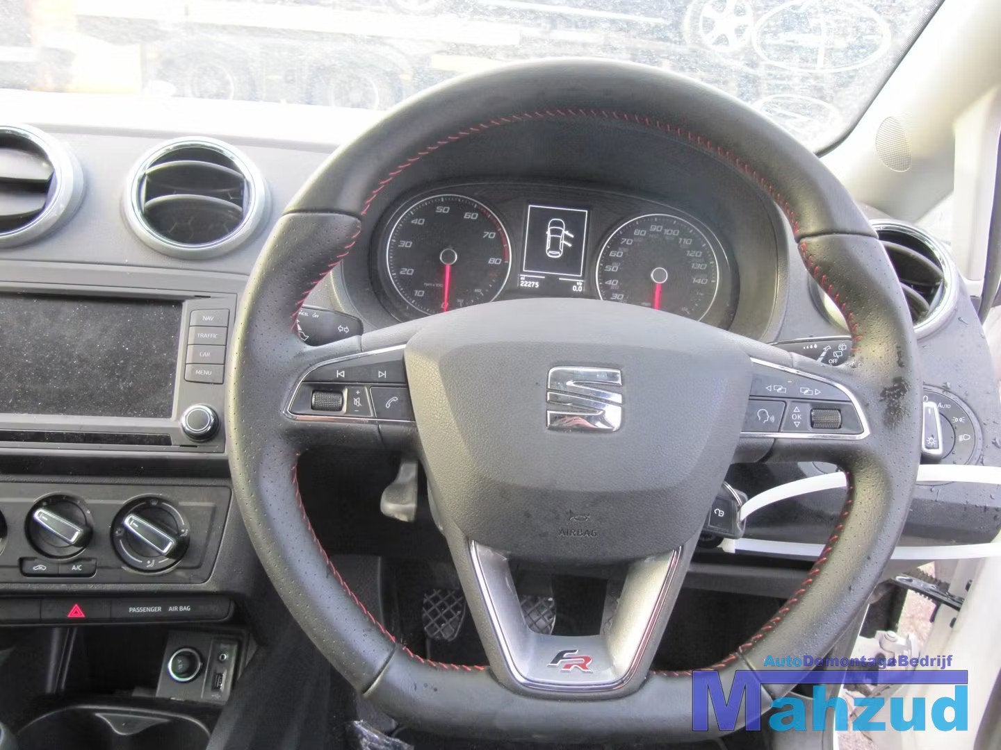 SEAT IBIZA 4 FR dashboard delen luchtrooster navigatie radio, Autos : Pièces & Accessoires, Autovia A-2, Km 585 585
08760  Martorell, ES