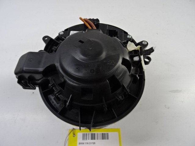 RADIATEUR MOTEUR BMW 1 serie (F20) (01-2010/06-2019), Utilisé, BMW, Petuelring 130
80809  München, DE, Bayerische Motoren Werke AG