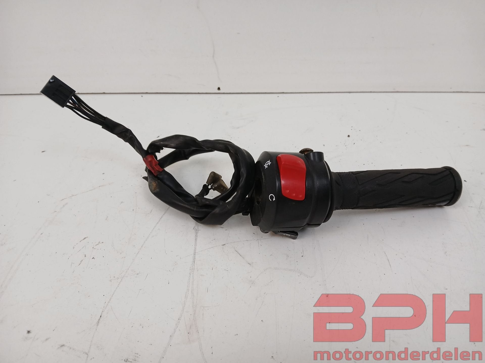 Stuurschakelaar rechts Suzuki GSX1300BK GSX1300 B-king Bking, -, Utilisé, -, -