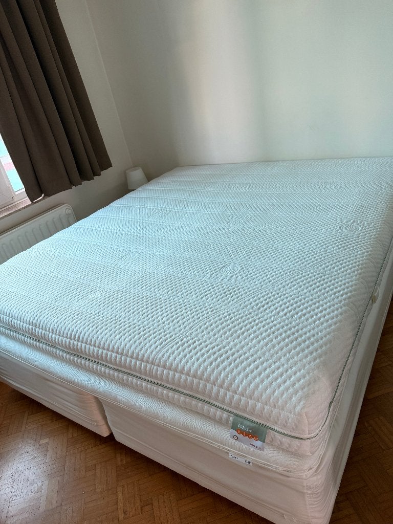 Versus Velda matras – Medium – Comfortabel & goede staat, Huis en Inrichting, Ophalen, Gebruikt, Tweepersoons, Matras