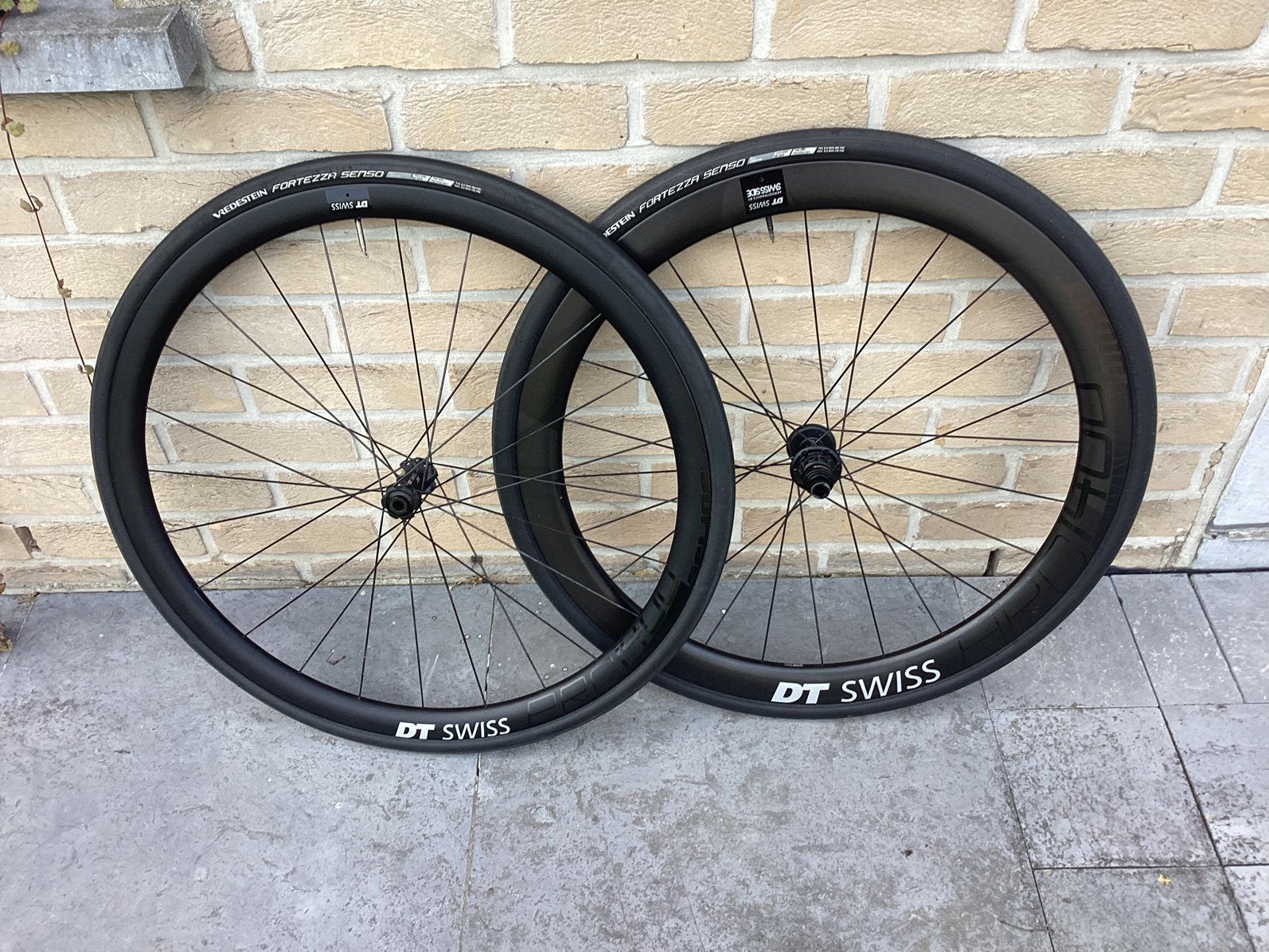 Dt swiss carbone 50 et 35 mm, Fietsen en Brommers, Ophalen of Verzenden, Zo goed als nieuw