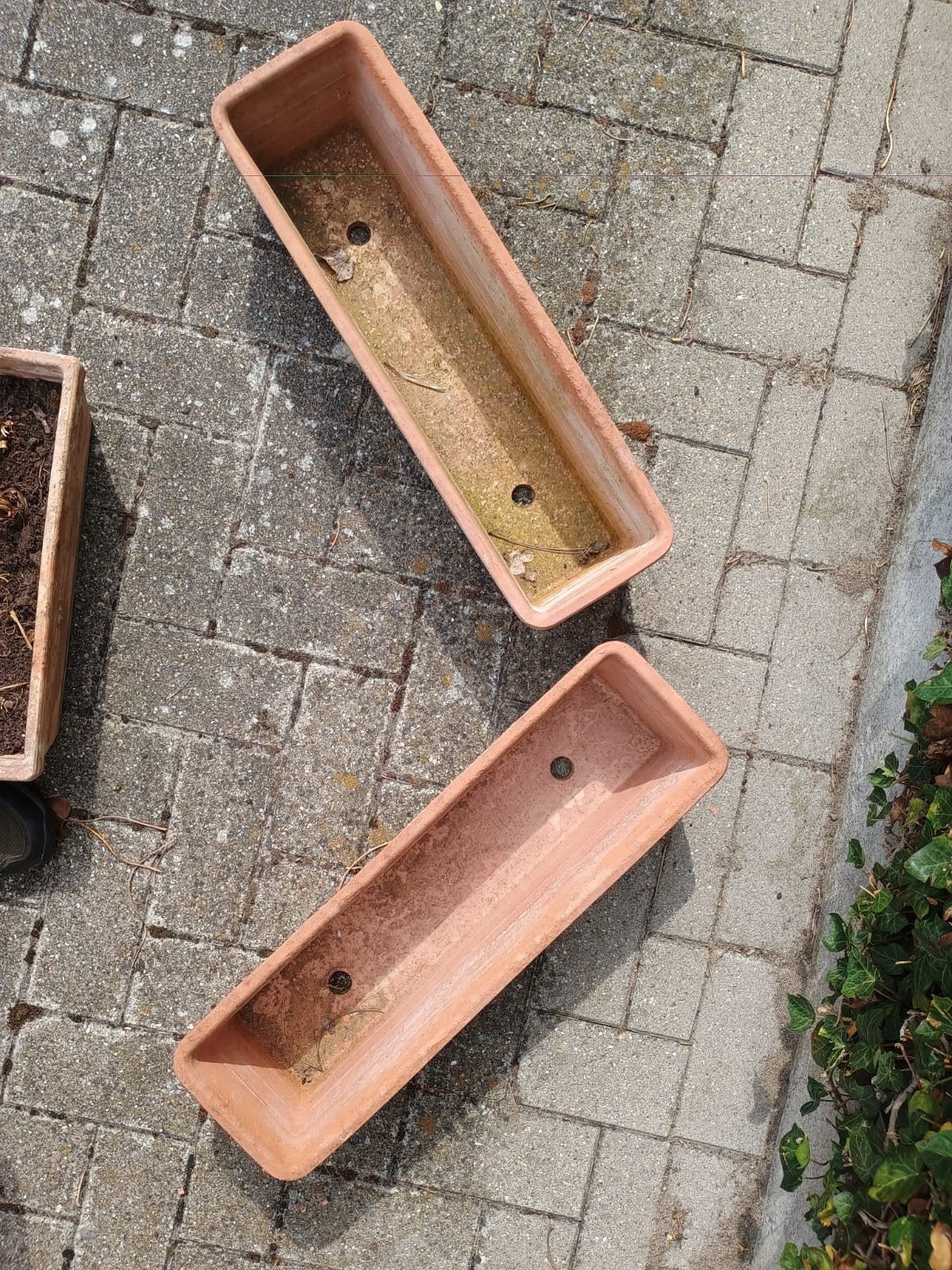 mooie terracotta raambloembakken, Tuin en Terras, Bloembakken en Plantenbakken, Ophalen, Zo goed als nieuw, Overige materialen