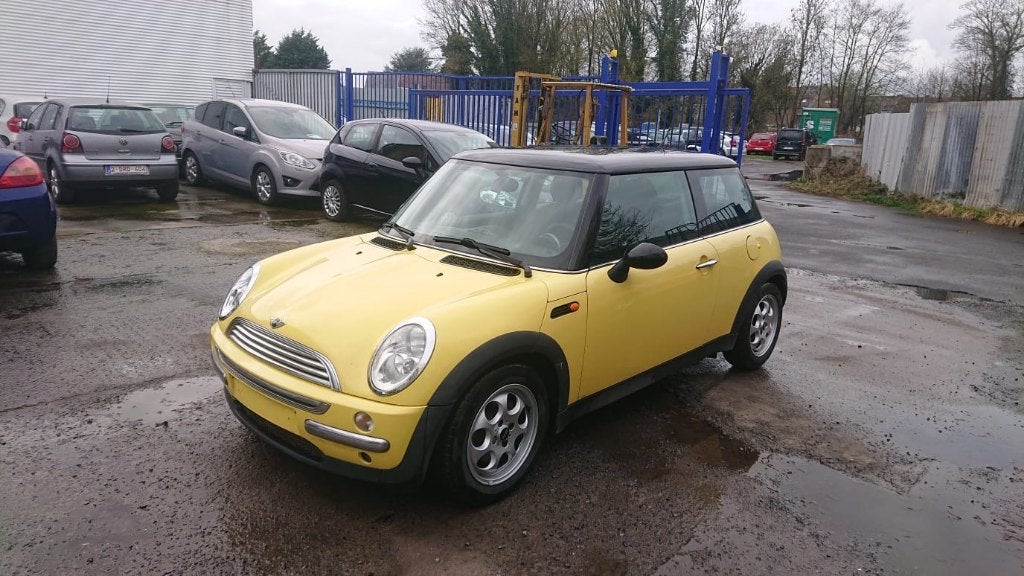 Mini cooper 2003 1600cc essence 200000 km export marchand, Autos, Achat, Entreprise, Jaune, Noir