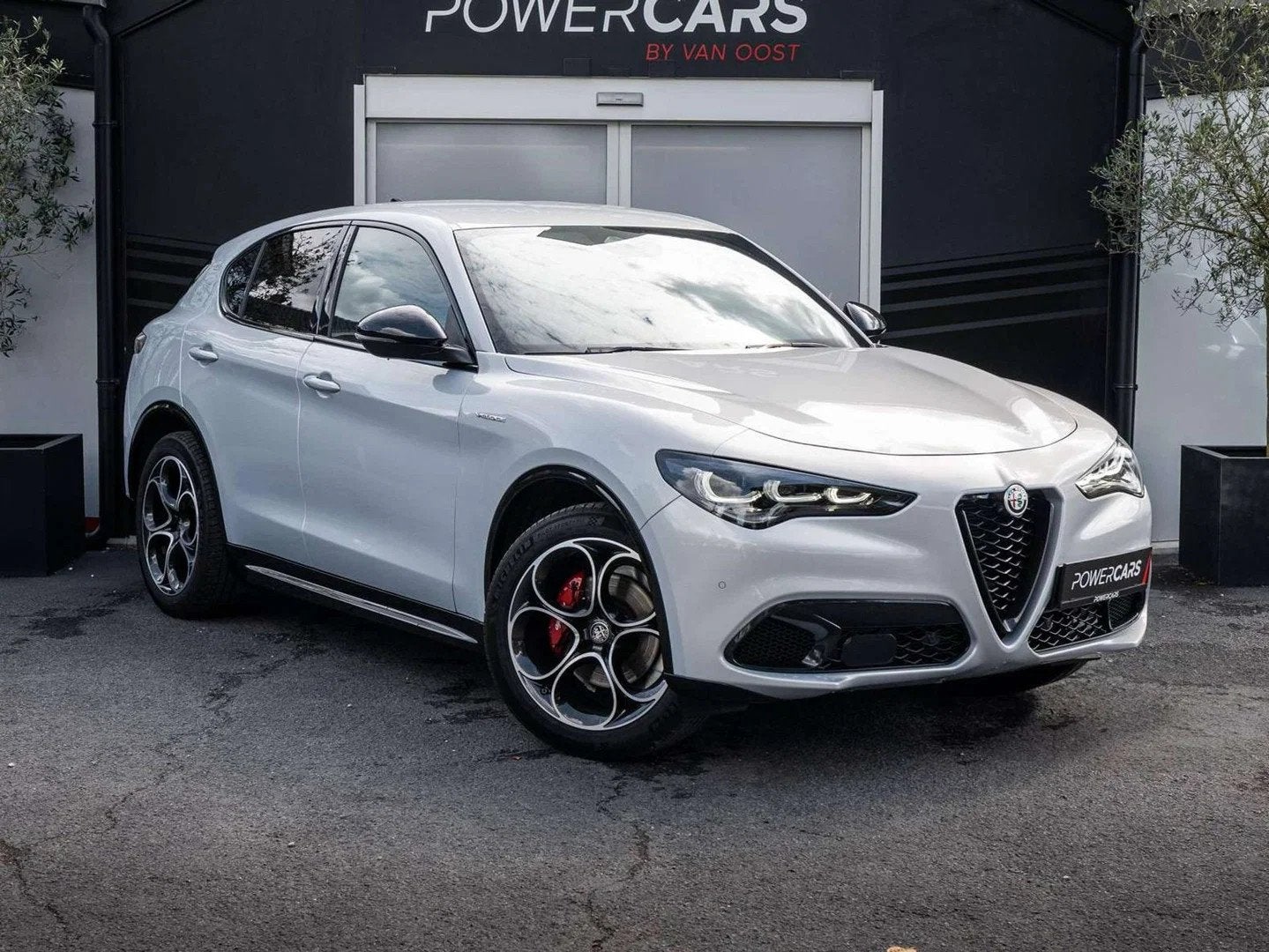Alfa Romeo Stelvio Veloce Q4 2.0 | Active Cruise | Leder | K, Auto's, Automaat, Zwart, 4 cilinders, Leder