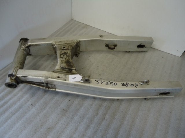 SV650 1998 - 2002 Suzuki Achterbrug D1-10150, Motos