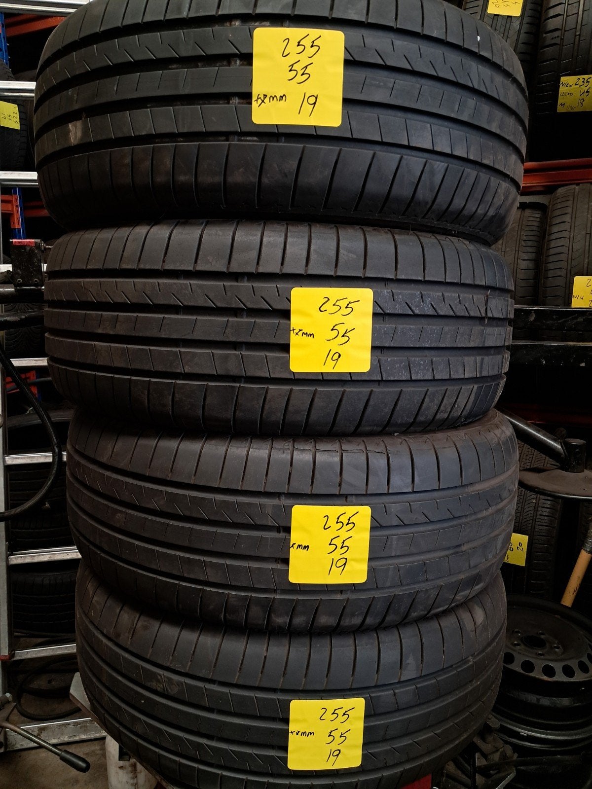 2555519 255/55/19 255/55r19 Démo estivale +7mm, Enlèvement