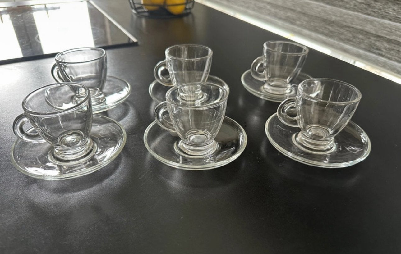 Lot de 6 petites tasses à espresso avec soucoupes, Enlèvement, Comme neuf