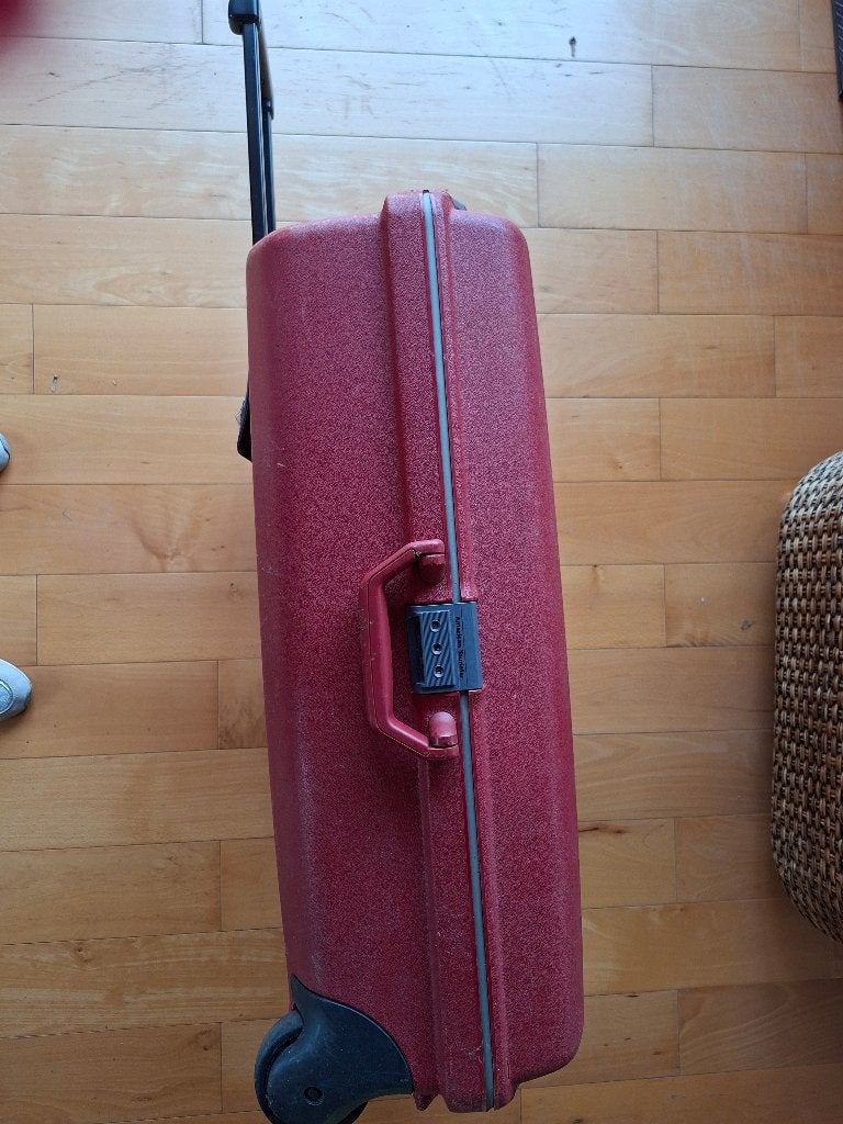 Grande valise, Enlèvement, Utilisé, Roulettes