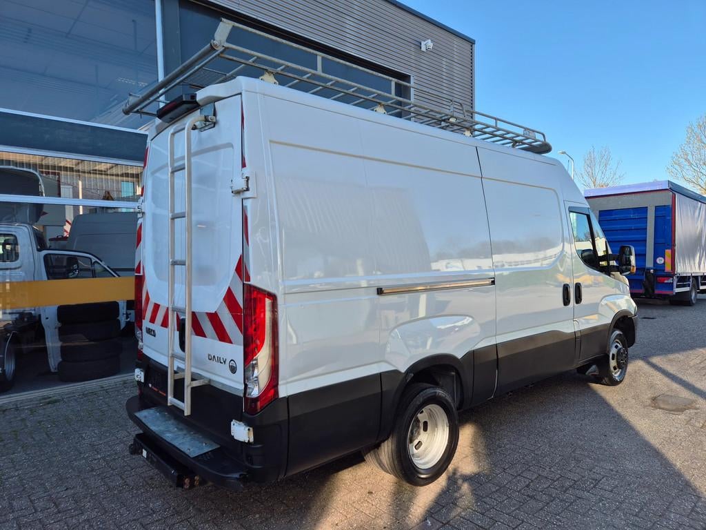Iveco Daily 35C15 3.0D L2H2 EURO6 GVW 3500KG (bj 2018), Auto's, Achterwielaandrijving, Gebruikt, 4 cilinders, Iveco