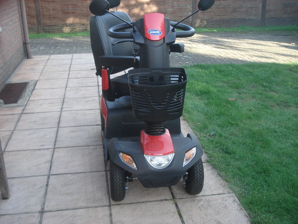 scootmobiel, Ophalen, Zo goed als nieuw, 26 t/m 35 km, 11 t/m 15 km/u