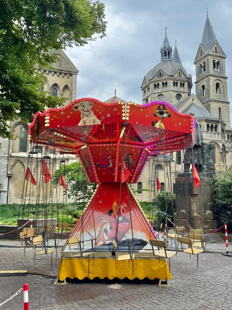 Zweefmolen attractie op uw evenement braderie feest te huur, Ophalen