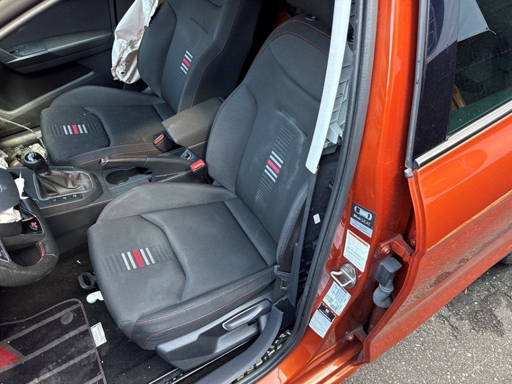 SIEGE AVANT GAUCHE ( CONDUCTEUR ) Seat Ibiza V (KJB), Autos : Pièces & Accessoires, Seat Deutschland GmbH, Service@seat.de, Utilisé