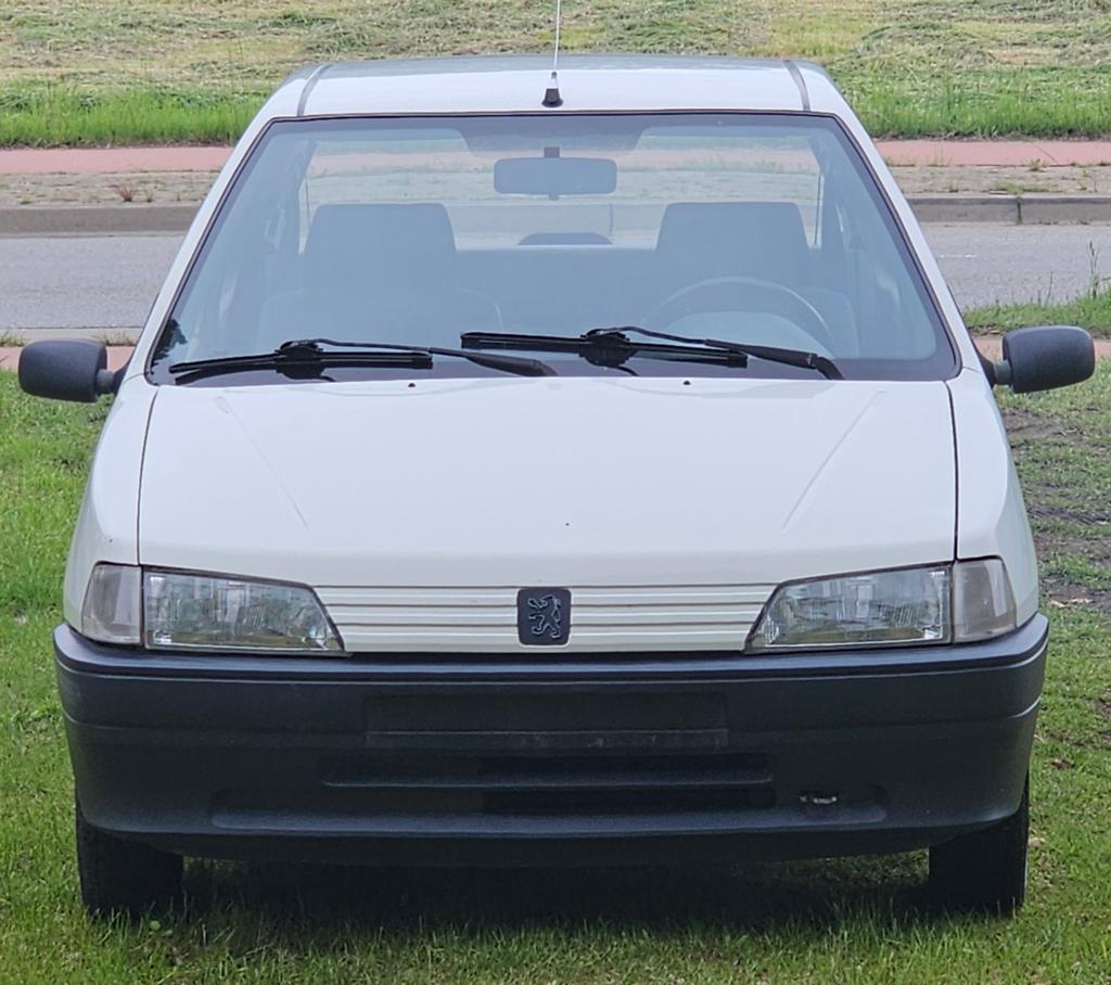 Peugeot 106 xn 1.1 benzine bj 1992 oldtimer 149000km gekeurd, Autos, Achat, Particulier, Essence