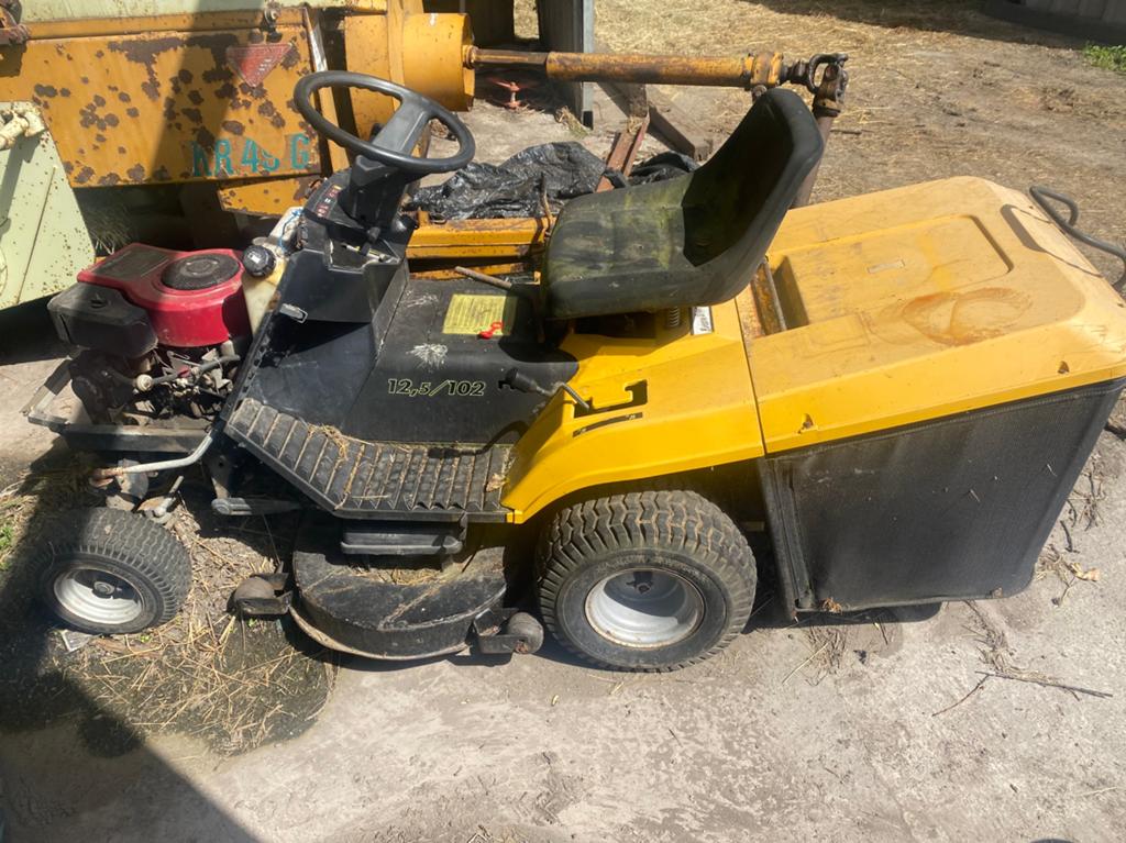 Vend tracteur  tondeuse fonctionnel, Enlèvement, Comme neuf