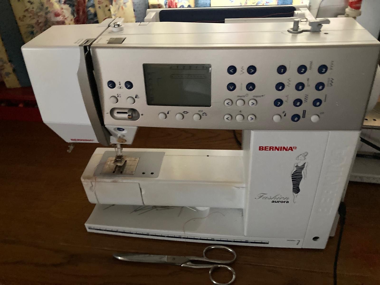 MachineBernina aurora avec sa malette et son mode d emploi, Enlèvement, Comme neuf, Bernina