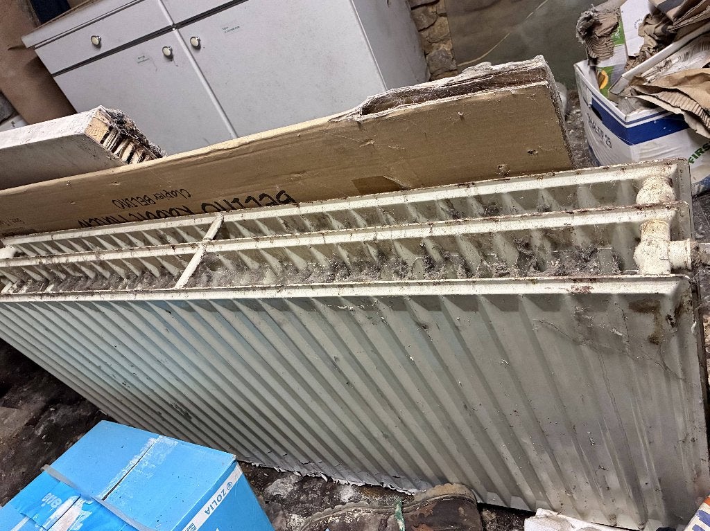 2 radiateurs, Bricolage & Construction, Enlèvement, Utilisé, Radiateur