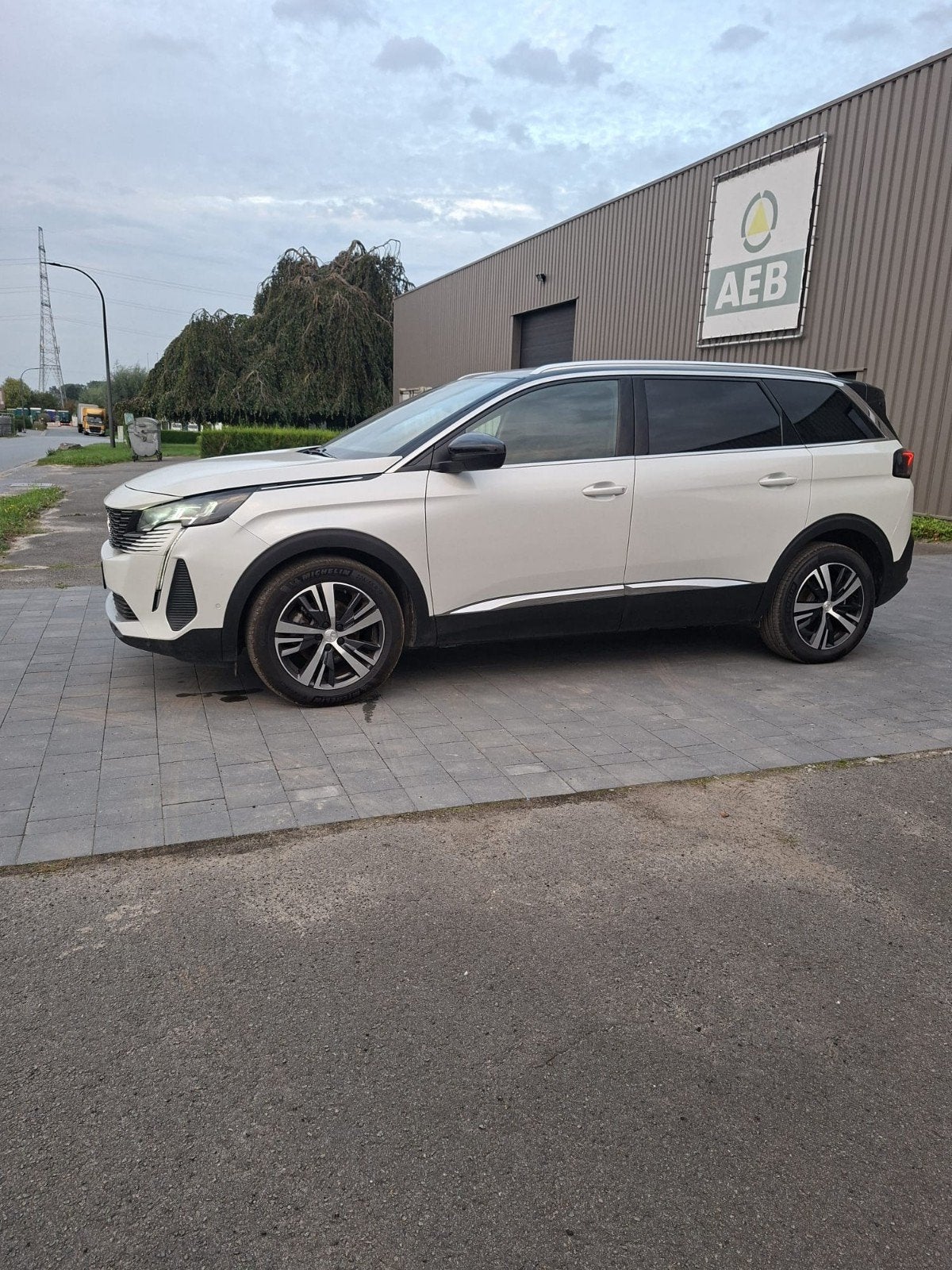 Peugeot 5008 1.2 PureTech 130 S&S – 2024 – 11.000 km – 7 ZIT, Auto's, Leder en Stof, Bedrijf, Handgeschakeld, 5 deurs