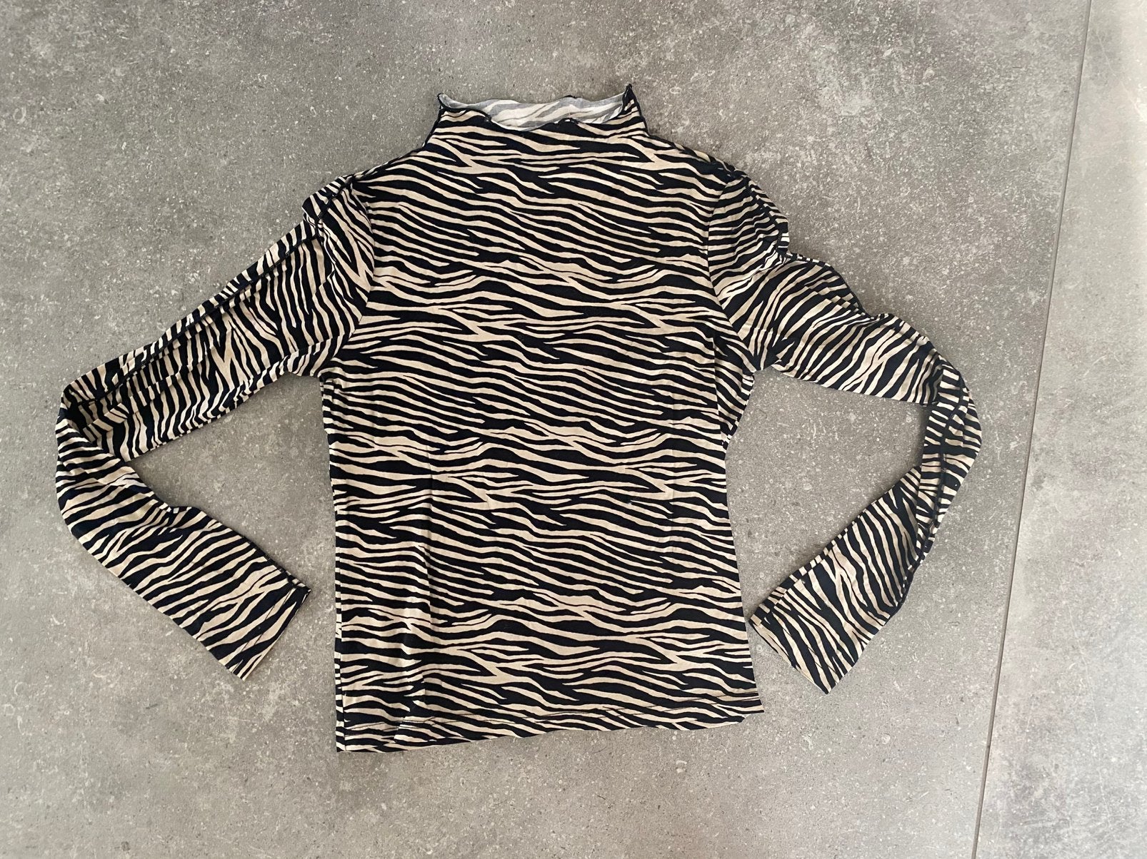&other stories zebraprint bloesje blouse shirt maat M / 38, Ophalen of Verzenden, Zo goed als nieuw, Maat 38/40 (M), Wit