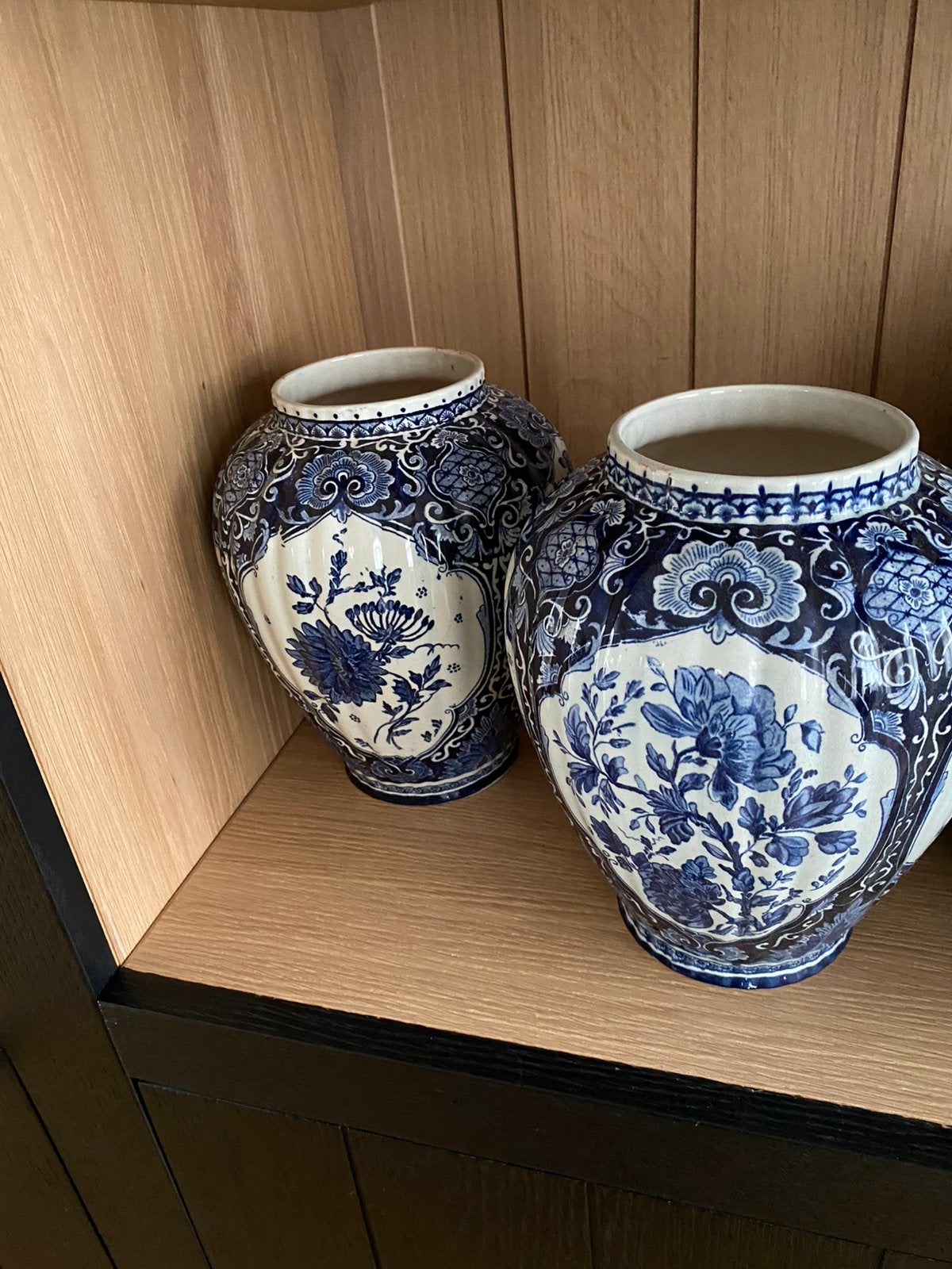 2 vazen in delfts, Antiek en Kunst, Ophalen