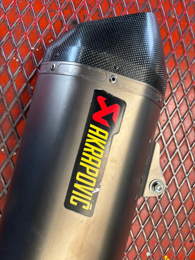Ktm adventure akrapovic, Motoren, Ophalen