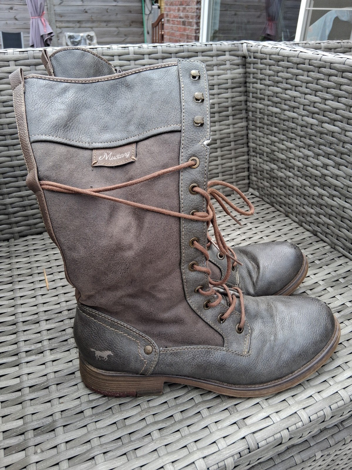 Dames laarzen, Ophalen