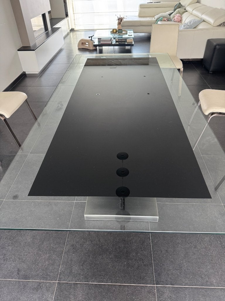 Design glazen eettafel met metalen onderstel, Huis en Inrichting, Tafels | Eettafels, Ophalen, Gebruikt, Design, 200 cm of meer