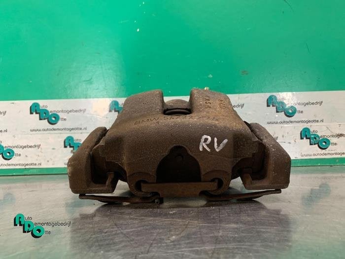 Remklauw (Tang) rechts-voor van een BMW 3-Serie (3-Serie 98-, Auto-onderdelen, Gebruikt, -, -, Ophalen of Verzenden