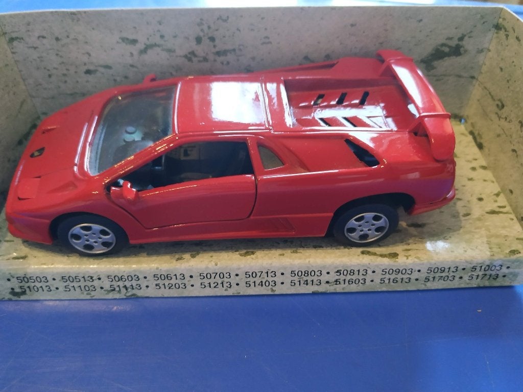 lamborghini model sierauto op schaal diecast, Hobby & Loisirs créatifs, Enlèvement ou Envoi