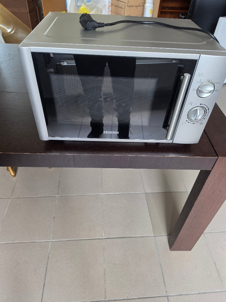 Severin magnetron, Elektronische apparatuur, Microgolfovens, Ophalen, Microgolfoven, Tussenbouw, Zo goed als nieuw