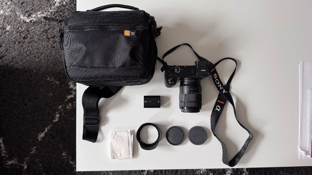 Sony a6700 + Sony E 18-135mm OSS, Sony, Monture Sony E, Comme neuf, Enlèvement