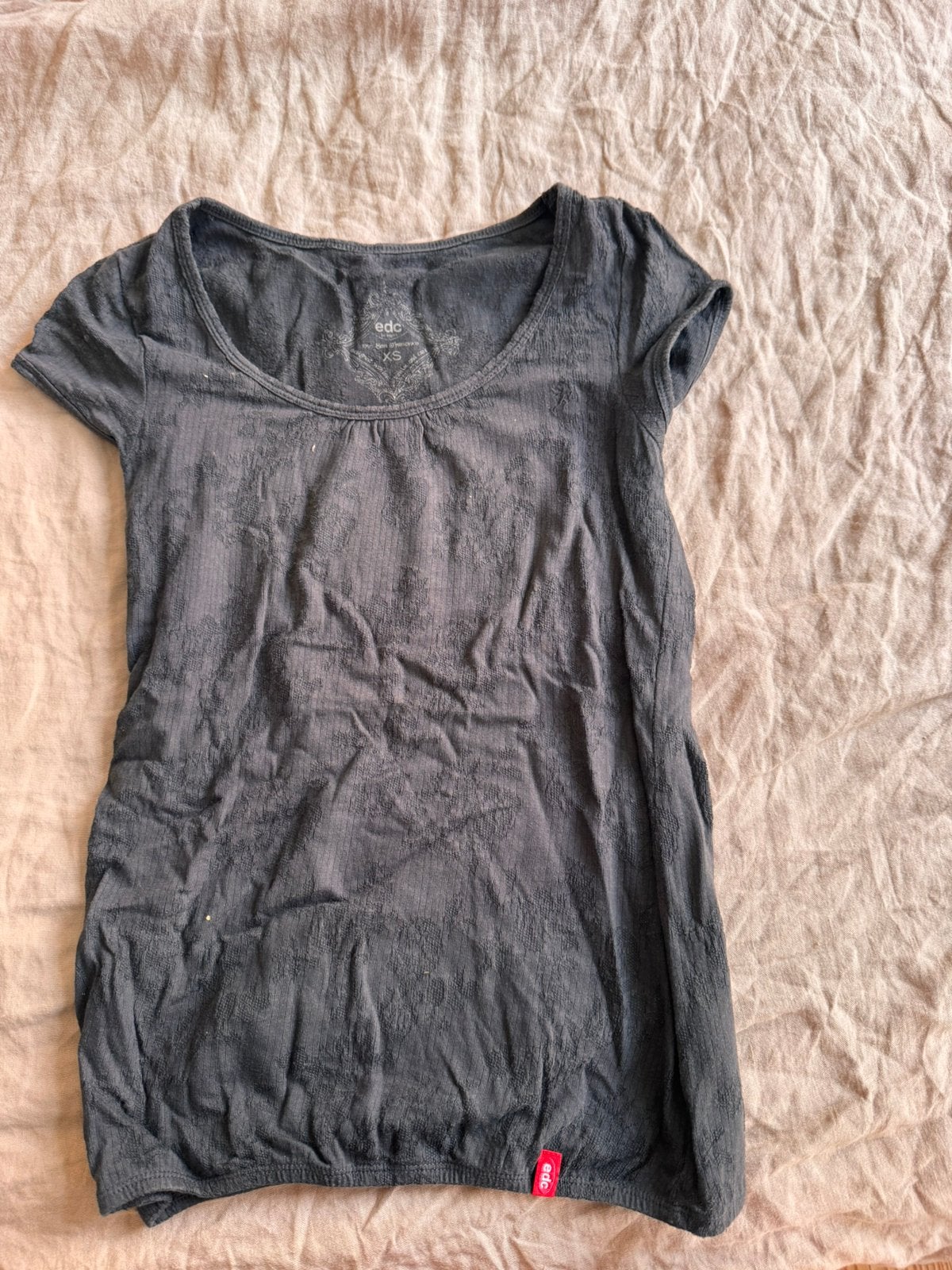T shirt marron edc, Enlèvement, Porté
