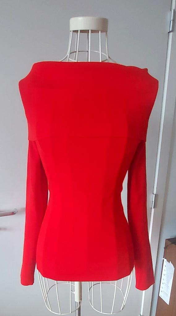 NEUF - Pull rouge avec grande encolure, Bershka, Vêtements | Femmes, Taille 36 (S), Bershka, Enlèvement, Neuf