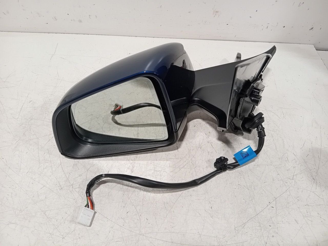 Spiegel buiten links elektrisch Tesla Model Y, Onderdelen@venauto.nl, Van der Ven Autorecycling B.V., Gebruikt, Ettenseweg 76, 4706 PB Roosendaal, The Netherlands