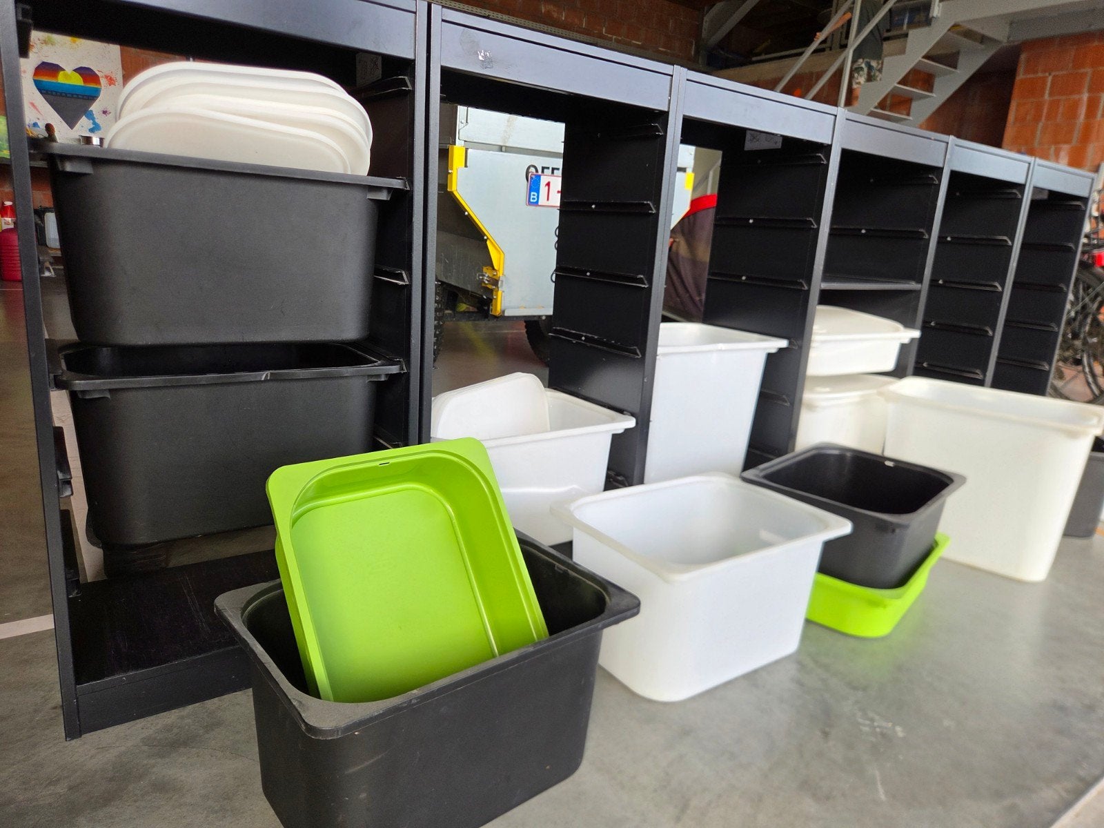 trofast kasten ikea met bijhorende boxen, Ophalen, Gebruikt