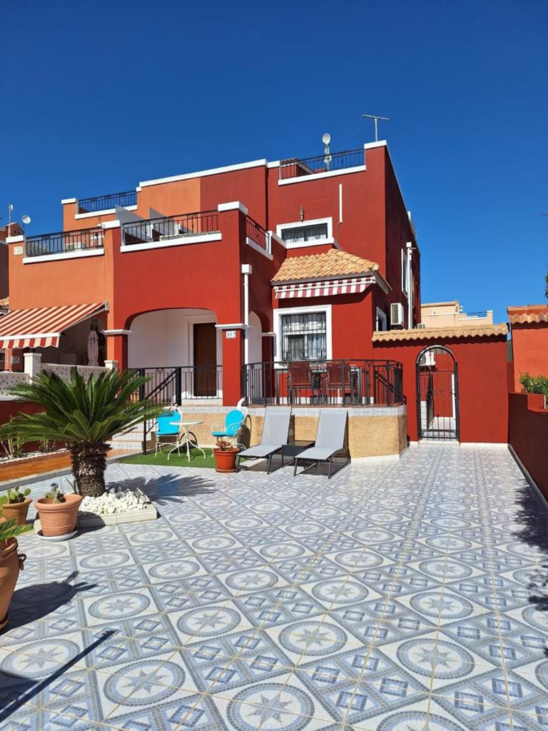 Prachtige villa nabij Torrevieja (Los Montesinos), Zwembad, 2 slaapkamers