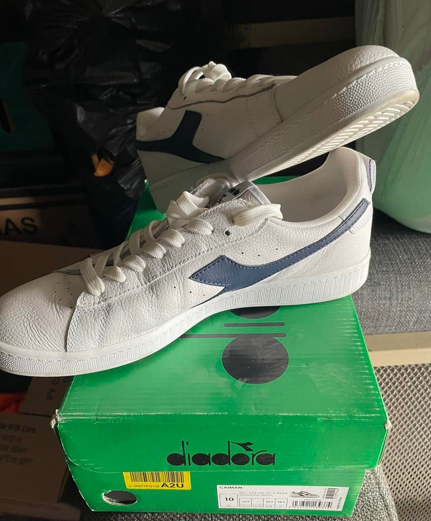 Te koop lage lage Diadora sneakers maat 44,5, Enlèvement, Comme neuf, Blanc, Baskets