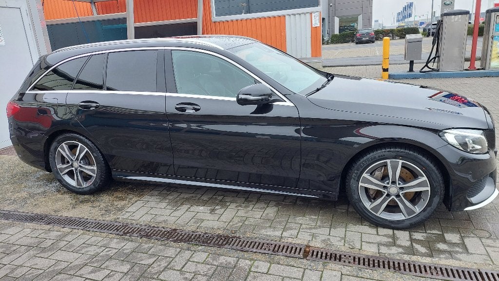 Mercedes-Benz C220d Amg line, Auto's, Automaat, Euro 6, Zwart, Leder