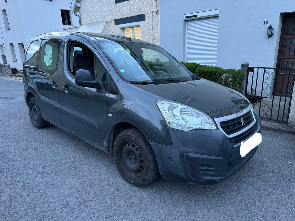 Peugeot Partner 1.6 hdi 115 ch, Autos, Camionnettes & Utilitaires, Achat, Ordinateur de bord, Diesel, Particulier