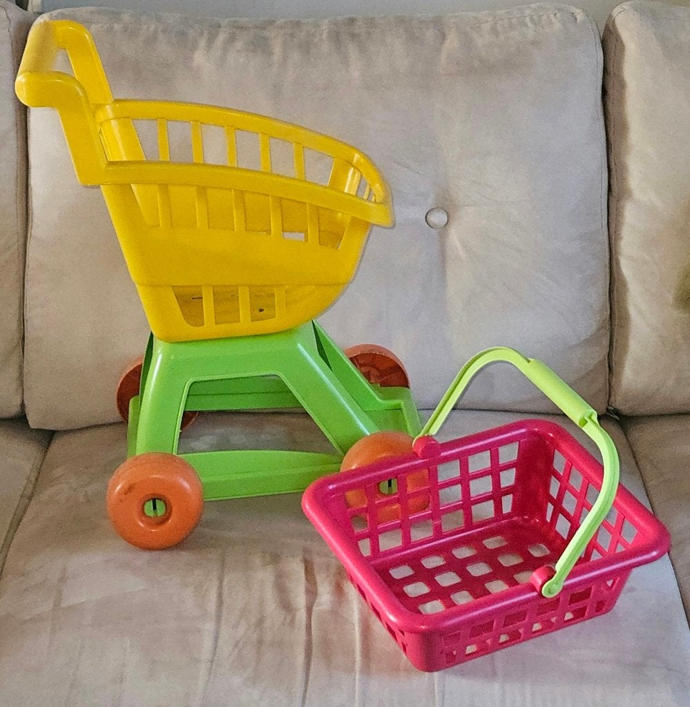 TROTTEUR CADDIE ET PANIER ENFANT 2 ANS, Enfants & Bébés, Enlèvement ou Envoi, Utilisé, 2 à 4 ans