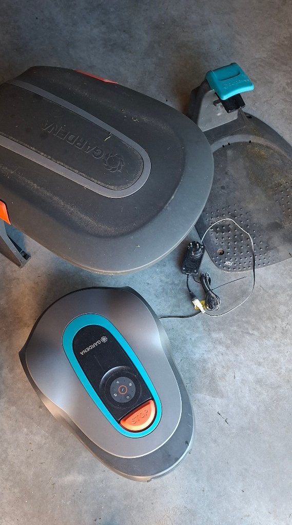 Gardena robotmaaier, Tuin en Terras, Ophalen, Gebruikt, Gardena, Bestuurbaar via app