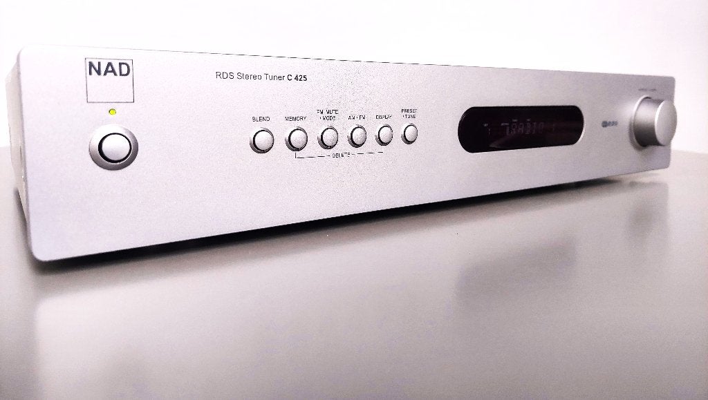 NAD C425 FM tuner - SILVER, Enlèvement ou Envoi, Comme neuf