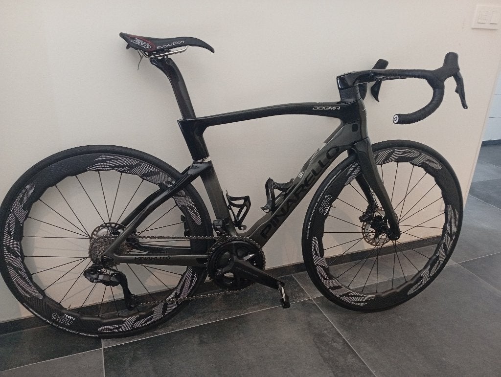 Réplique Pinarello Dogma-Di2 12SP-ZIP454 WHLS Couleur : gris, Autres marques, Comme neuf, Enlèvement, 53 à 57 cm