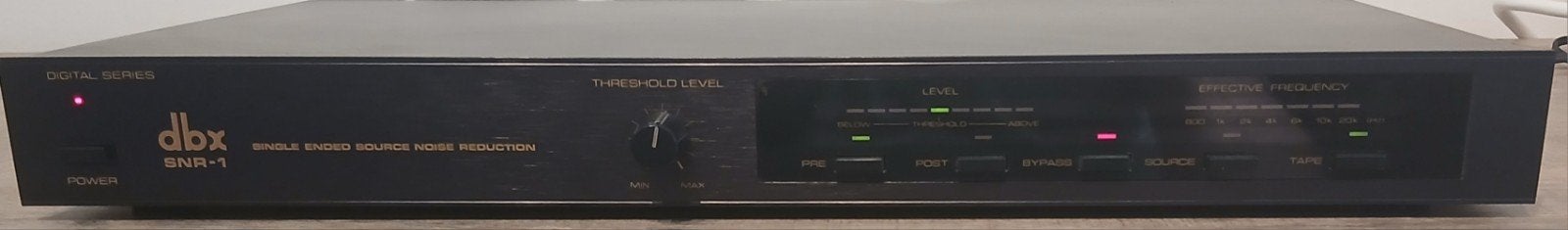 dbx SNR-1 Single Ended Source Noise Reduction – nieuwstaat!, Audio, Tv en Foto, Versterkers en Ontvangers, Ophalen