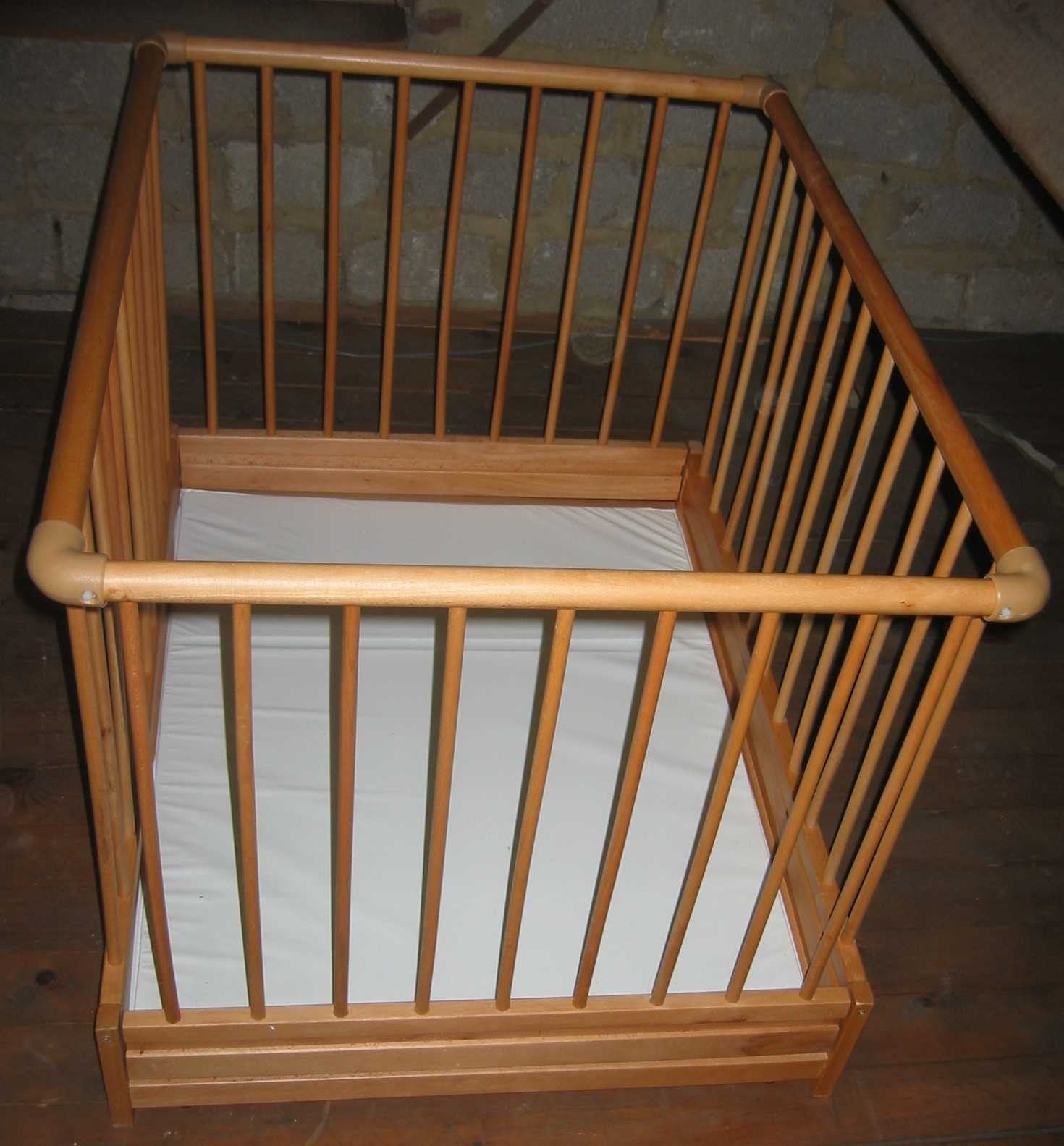 Parc pour bébé en bois réglable., Enlèvement