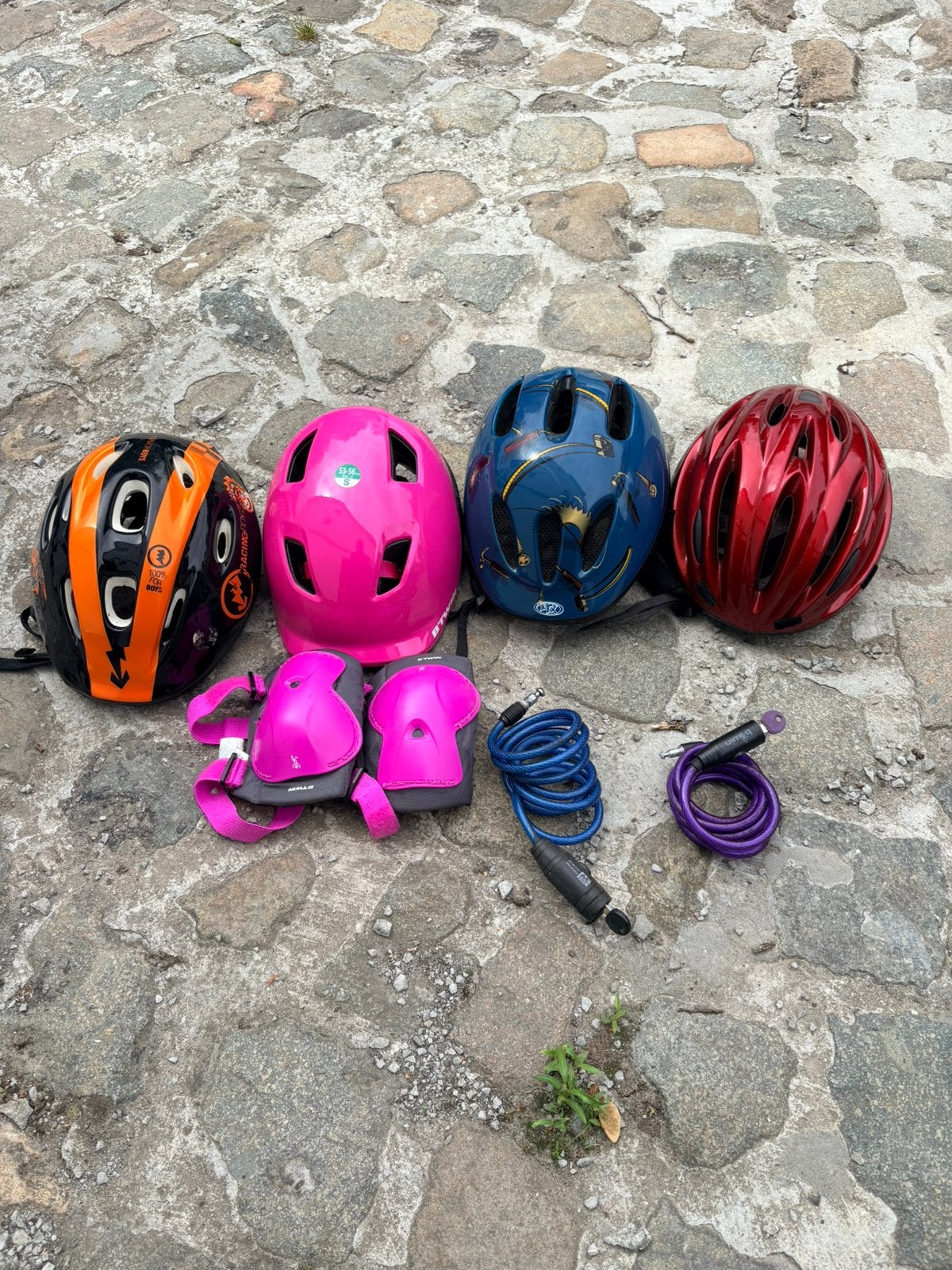 Casques vélo enfant + cadenas, Enlèvement, Utilisé