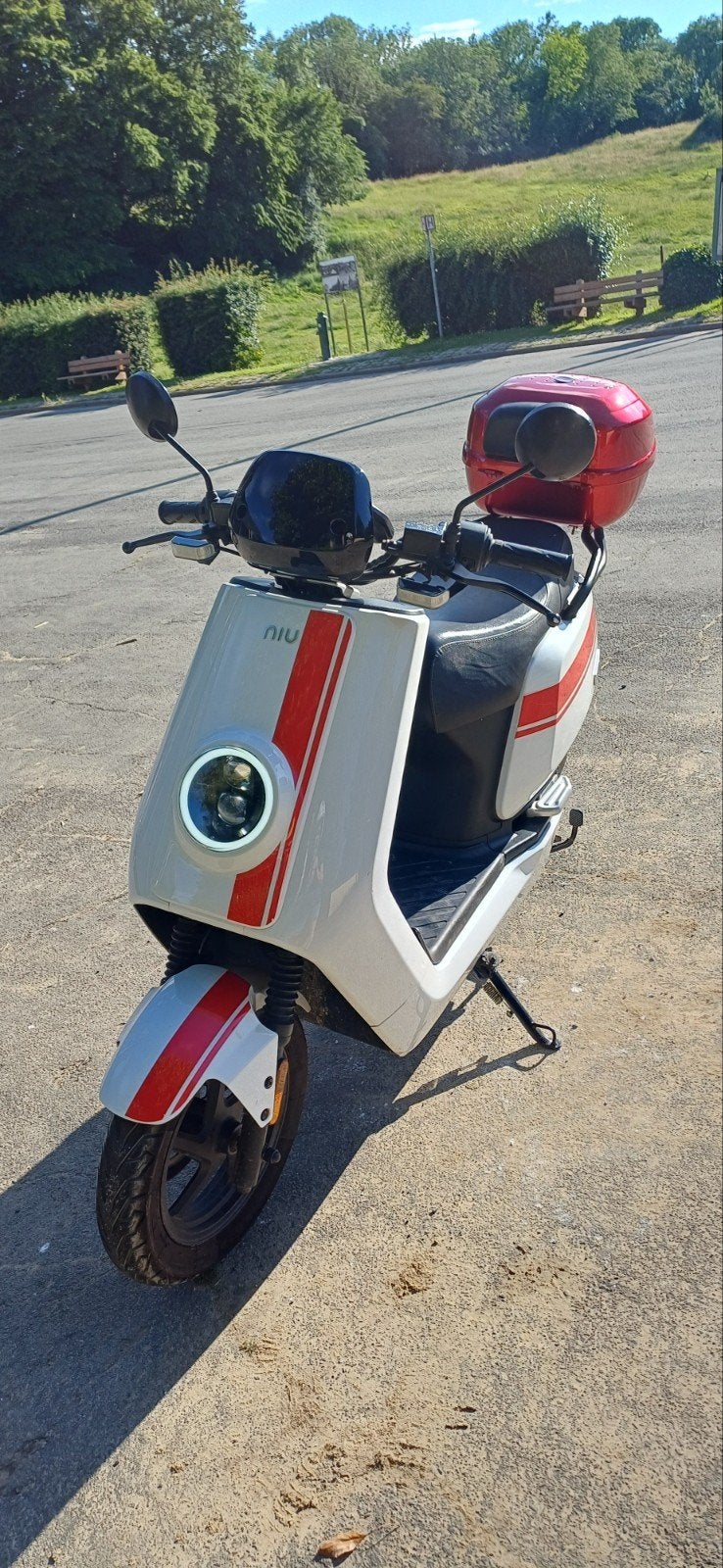 Scooter NIU Ngt, Vélos & Vélomoteurs, Enlèvement, Électrique