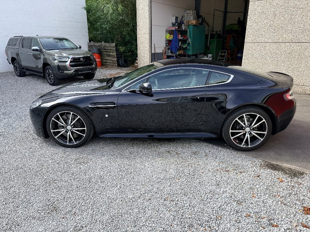 Aston Martin V8 Vantage S - Sportshift II, Auto's, Automaat, Dealer onderhouden, 4735 cc, Zwart