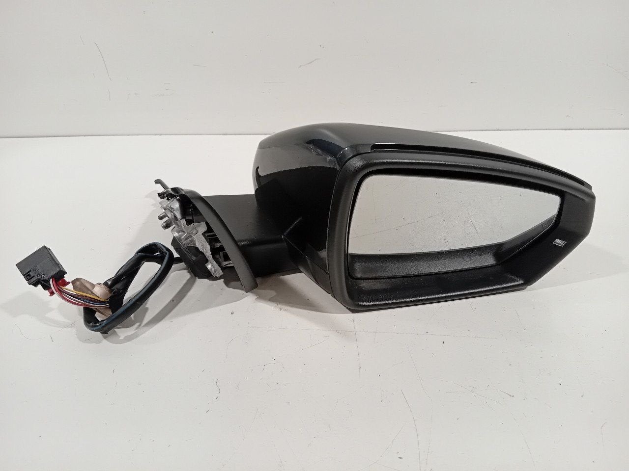 Spiegel buiten rechts elektrisch Audi A1, Onderdelen@venauto.nl, Van der Ven Autorecycling B.V., Ettenseweg 76, 4706 PB Roosendaal, The Netherlands