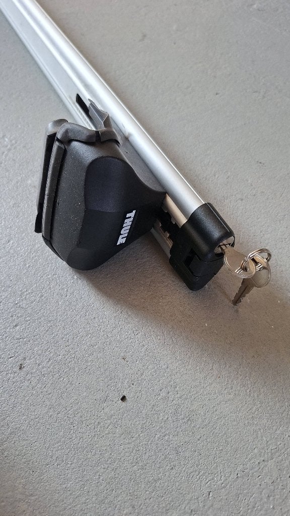 Barres de toit Thule pour Volvo V70 (2007)., Enlèvement, Comme neuf